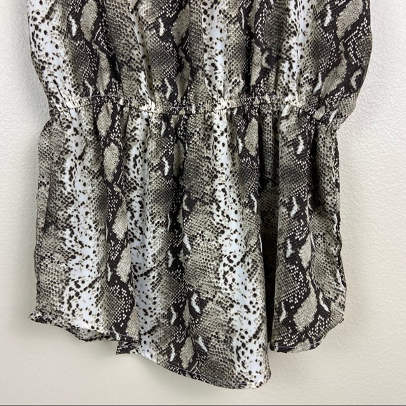 Snake Print Top - Picture 6 of 6